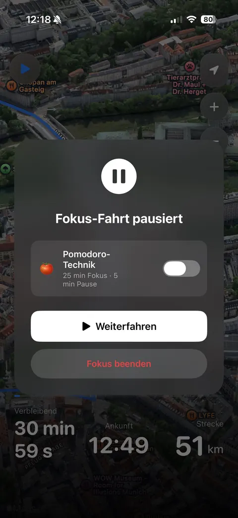Aktive Fokus-Fahrt mit Timer, Musiksteuerung und Karte auf einem Bildschirm